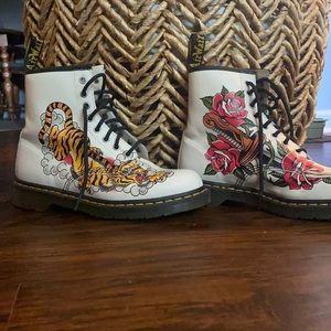 Rare & sold out Doc Martens